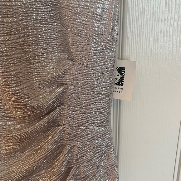 NWT Anne Klein Metallic Shimmer Dress - Picture 3 of 10